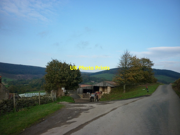 Photo 6"x4" Toad Hall Farm, Bransdale Cockayne c2011