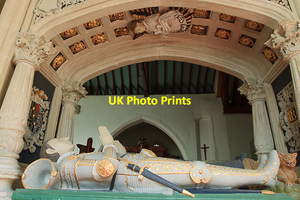 Photo 6"x4" Monument to Sir Richard Brydges - St James' church, Ludgershall (detail - 3) Ludgershall\/SU2650 c2011