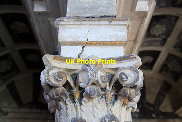 Photo 6"x4" The Pile tomb-monument - St Mary's church, Collingbourne Kingston (detail - 3) Aughton\/SU2356 c2011