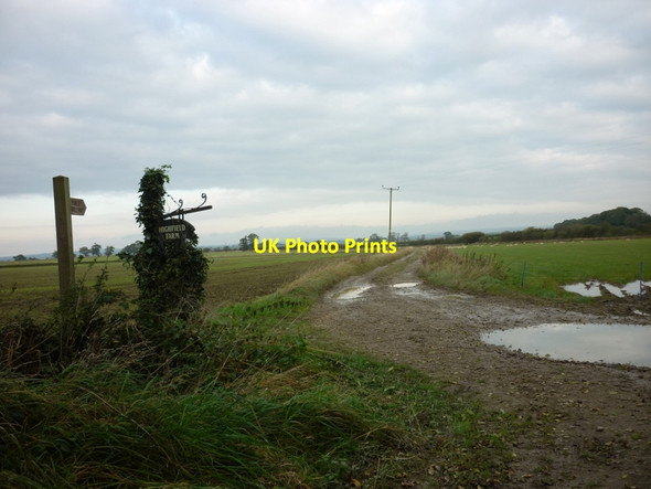 Photo 6"x4" A bridleway leading to Highfield Farm Normanby\/SE7381 c2011
