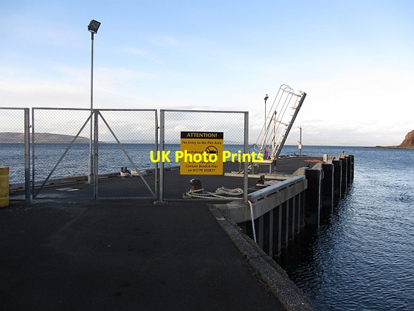 Photo 6"x4" Lochranza pier Newton\/NR9351 c2011