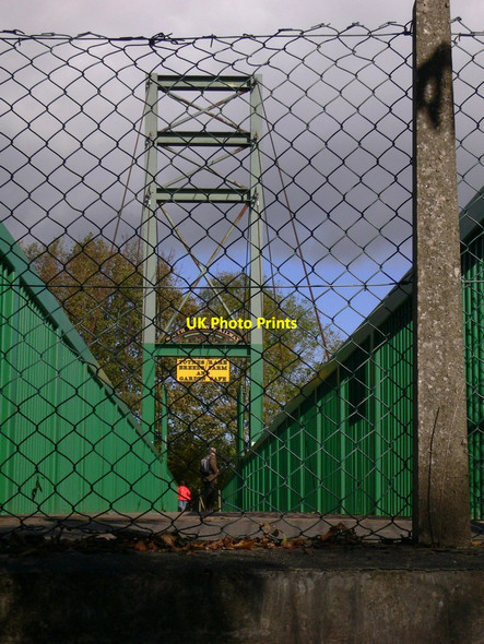 Photo 6"x4" Footbridge to the South Devon Railway at Totnes Totnes c2011