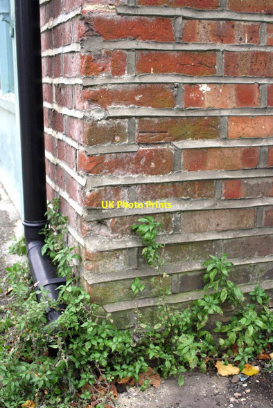 Photo 6"x4" Benchmark on #893 Oxford Road Purley on Thames c2011