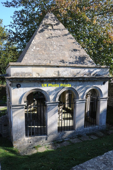 Photo 6"x4" Memorial to Ralph Allen, Claverton churchyard Claverton c2011