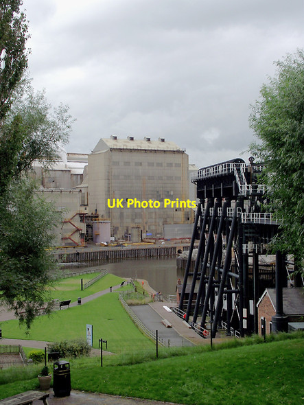 Photo 6"x4" Anderton Boat Lift, chemical works and River Weaver, Cheshire Northwich c2011