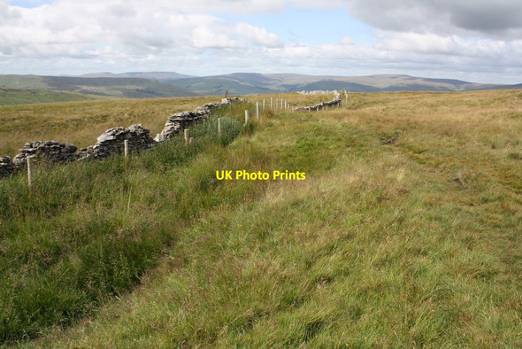 Photo 6"x4" Bridleway which circles Wether Fell Gayle c2011