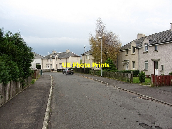 Photo 6"x4" Greenknowe Street Gowkthrapple c2011