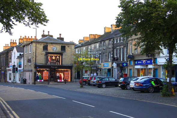 Photo 6"x4" Shops on the High Street Skipton c2011