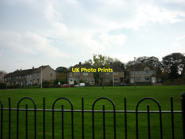 Photo 6"x4" The green on Wester Drylaw Place Drylaw c2011