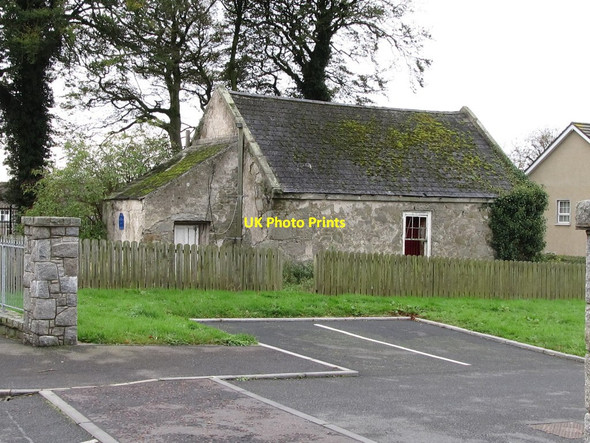 Photo 6"x4" The old Quaker Meeting House at Rathfriland Rathfriland c2011