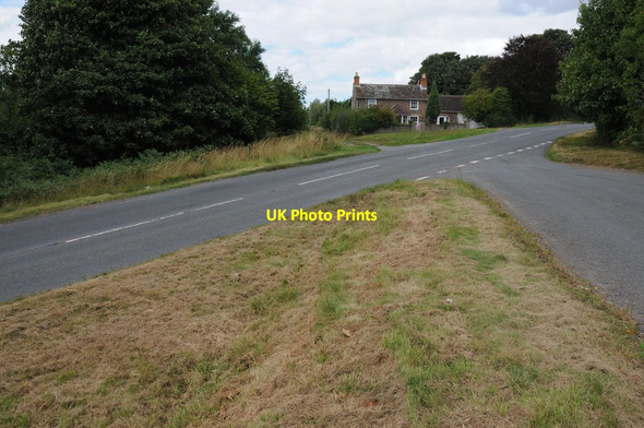 Photo 6"x4" Cottage on the Bromyard Downs Bromyard Downs c2011