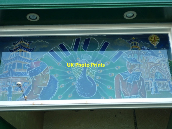 Photo 6"x4" The Tivoli Bar on Marine Road Central Morecambe c2011 P1