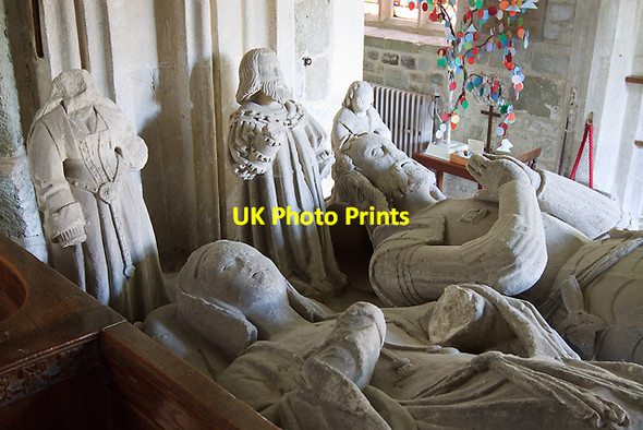 Photo 6"x4" Tomb-monument of Lord Stourton - St Peter's church, Stourton (detail - 2) Gasper c2011