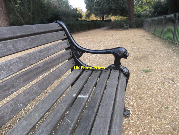 Photo 6"x4" Park bench at Chiswick House (3) Chiswick c2011