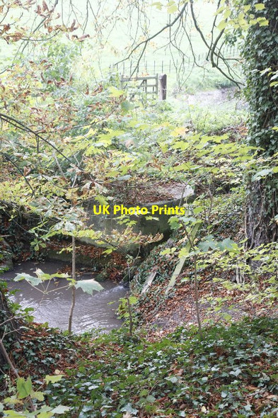 Photo 6"x4" Weir on the Ginge West Hendred c2011