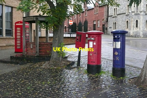 Photo 6"x4" Little boxes Windsor\/SU9676 c2011