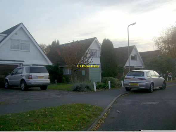Photo 6"x4" Houses on Amberley Drive, Woodham Sheerwater\/TQ0260 c2011