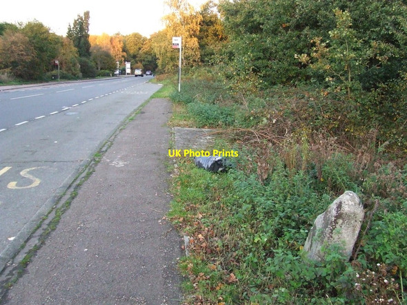 Photo 6"x4" Old Milepost Debden Green\/TQ4398 c2011