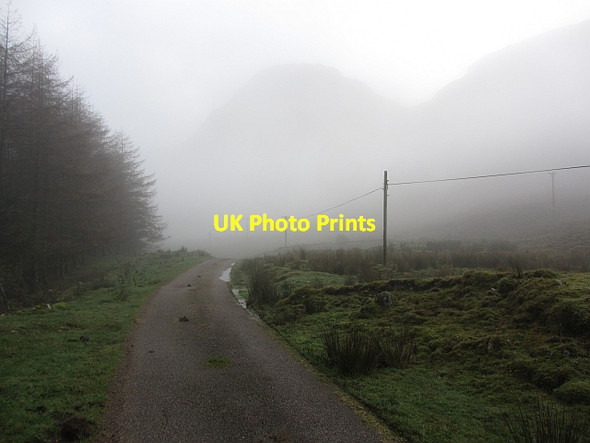 Photo 6"x4" Road up Glen Fyne Cruach Tuirc c2011