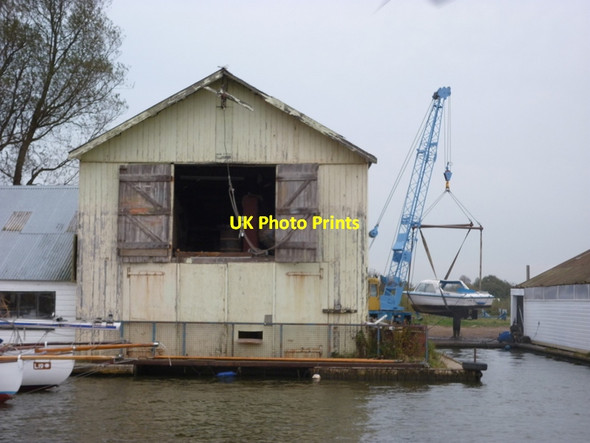 Photo 6"x4" A boat yard on the River Thurne Bastwick c2011