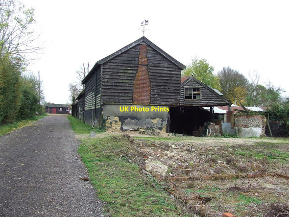 Photo 6"x4" Old Buildings Mill Green\/TM1360 c2011