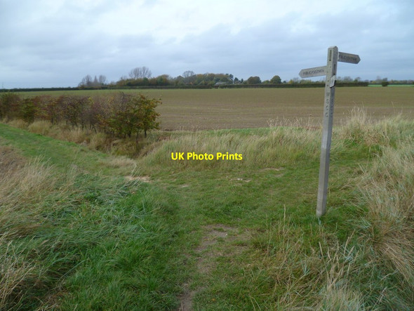 Photo 6"x4" Footpath junction on the west coast of Chidham Peninsula Chidham c2011