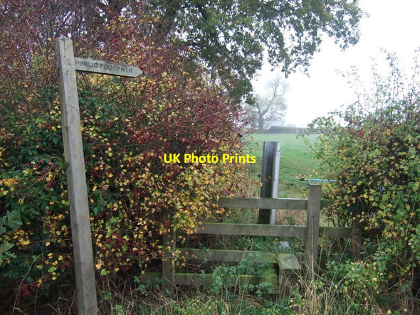 Photo 6"x4" Footpath off Smeath Road Retford c2011