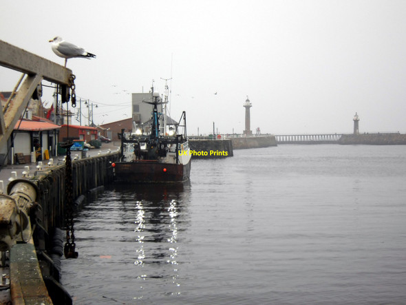 Photo 6"x4" Whitby Fishing Boat Whitby\/NZ8910 c2011
