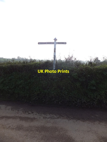 Photo 6"x4" The signpost at Turning Ways Morchard Bishop c2011