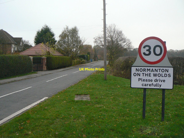 Photo 6"x4" Entrance to Normanton on the Wolds Normanton-on-the-Wolds c2011