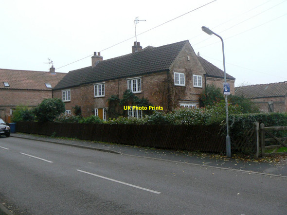 Photo 6"x4" Former farm cottages, Tollerton Tollerton\/SK6034 c2011