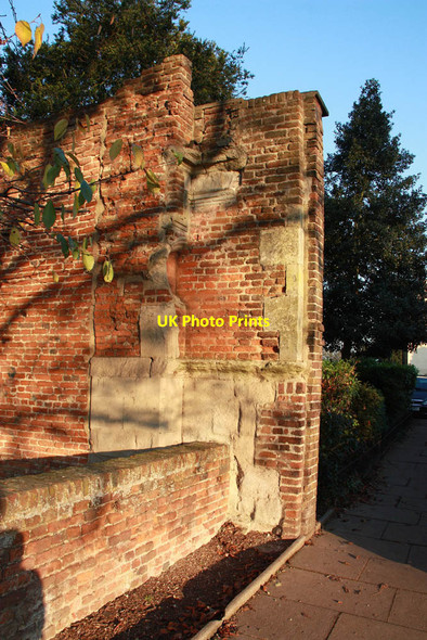 Photo 6"x4" Cedars Park, Waltham Cross - Ruin Cheshunt c2011