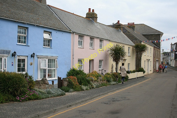 Photo 6"x4" The Parade, Hugh Town Hugh Town c2008