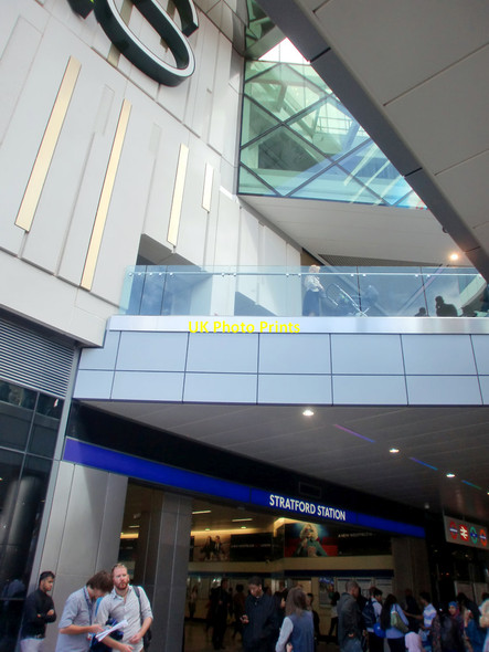 Photo 6"x4" Stratford Station, East London Stratford\/TQ3884 c2011