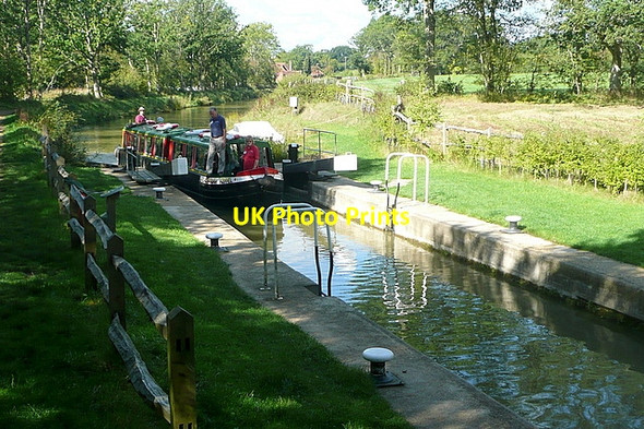 Photo 6"x4" Brewhurst Lock Loxwood c2010