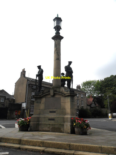 Photo 6"x4" War memorial, Alnwick Alnwick c2011