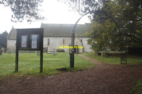 Photo 6"x4" Arch on the path Hampstead Norreys c2011