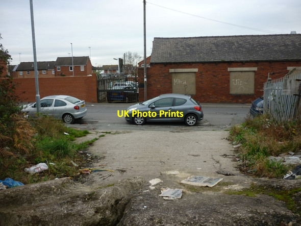 Photo 6"x4" Joining Wortley Moor Road, Leeds Armley c2011