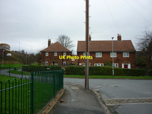 Photo 6"x4" Tong Approach towards Tong Way Pudsey\/SE2233 c2011
