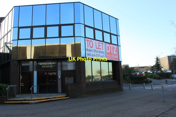 Photo 6"x4" Unicorn House Glenrothes Markinch c2011