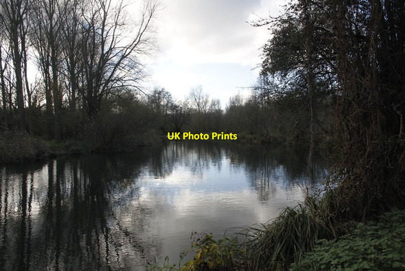 Photo 6"x4" Looking round the bend Woolhampton c2011