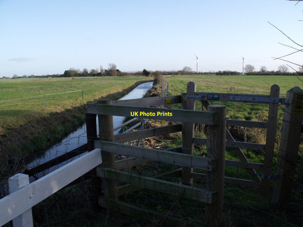 Photo 6"x4" Kissing gate with drain, off Ings Lane Irby in the Marsh c2011