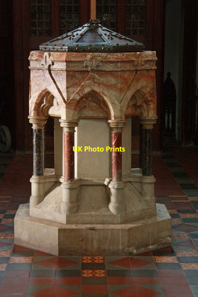 Photo 6"x4" St Mary Magdalene, Windmill Hill, Enfield - Font Enfield\/TQ3396 c2011