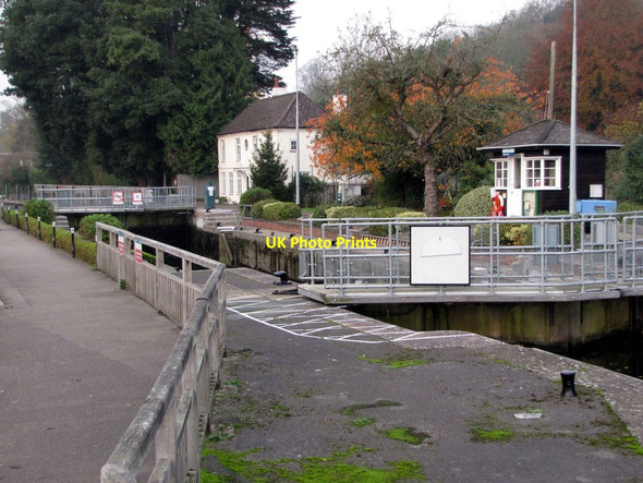 Photo 6"x4" Marsh Lock,  Henley-on-Thames Henley-on-Thames c2011