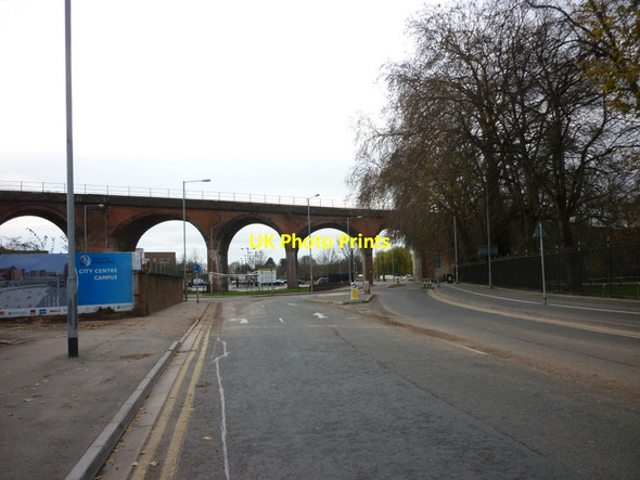 Photo 6"x4" A rail viaduct goes over the A449 Worcester c2011