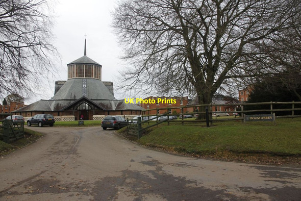 Photo 6"x4" Abbey through the entrance Kiff Green c2011