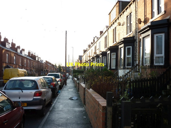 Photo 6"x4" Lady Pit Lane, Beeston Beeston Hill c2011