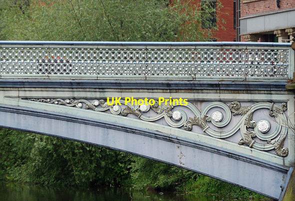 Photo 6"x4" Detail of Leeds Bridge, Leeds (1) Leeds\/SE3034 c2011