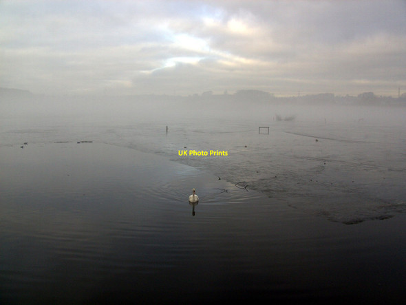 Photo 6"x4" A cold day at Fairburn Ings Fairburn c2010