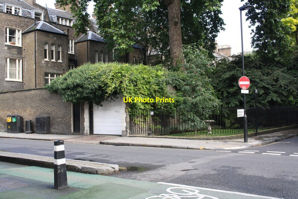 Photo 6"x4" Junction of Torrington Place and Ridgmount Gardens London c2011